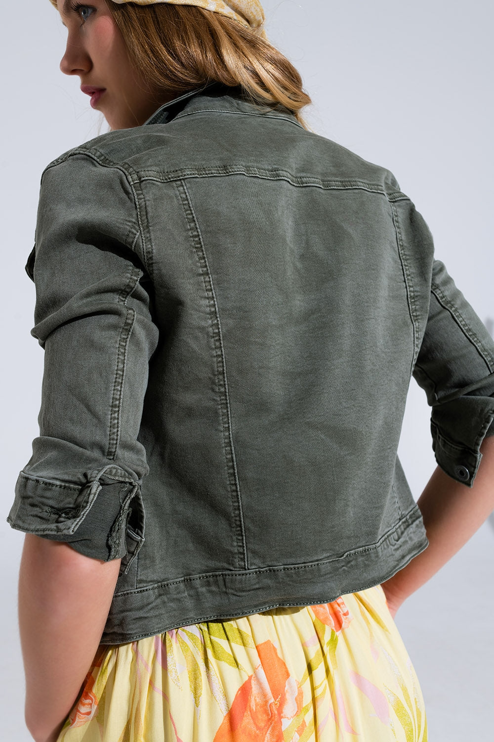 Jaqueta Trucker Jeans Slim em cáqui