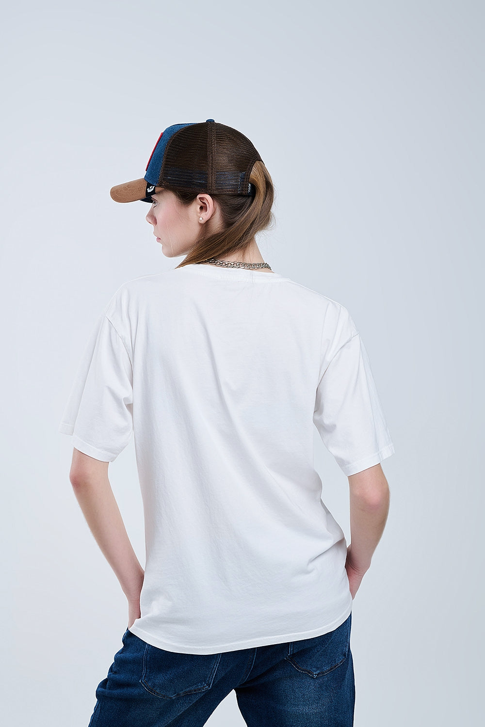 T-shirt branca de tamanho grande com Soho New York na frente