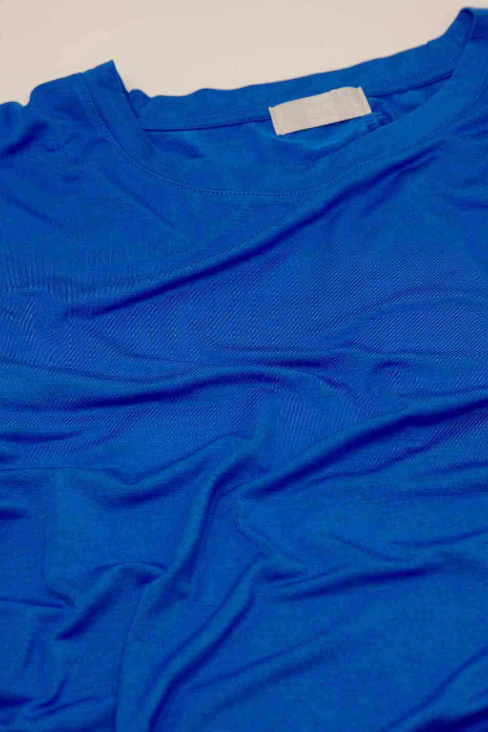 T-shirt com gola redonda azul básica Viscosa