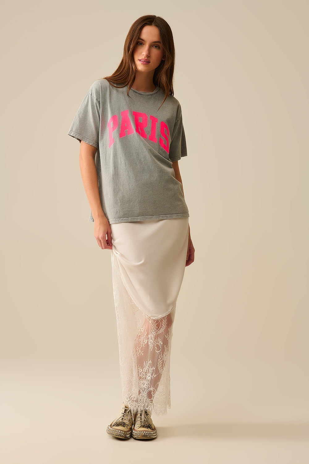 T-shirt descontraída Paris cinzenta clara com letras cor-de-rosa