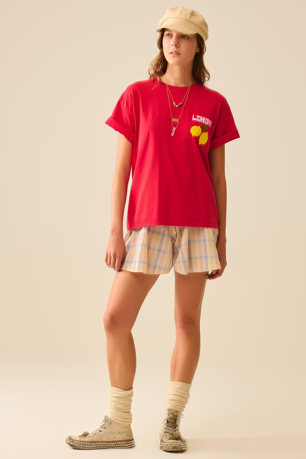 T-shirt vermelha descontraída com estampado de limão fabricada em Itália
