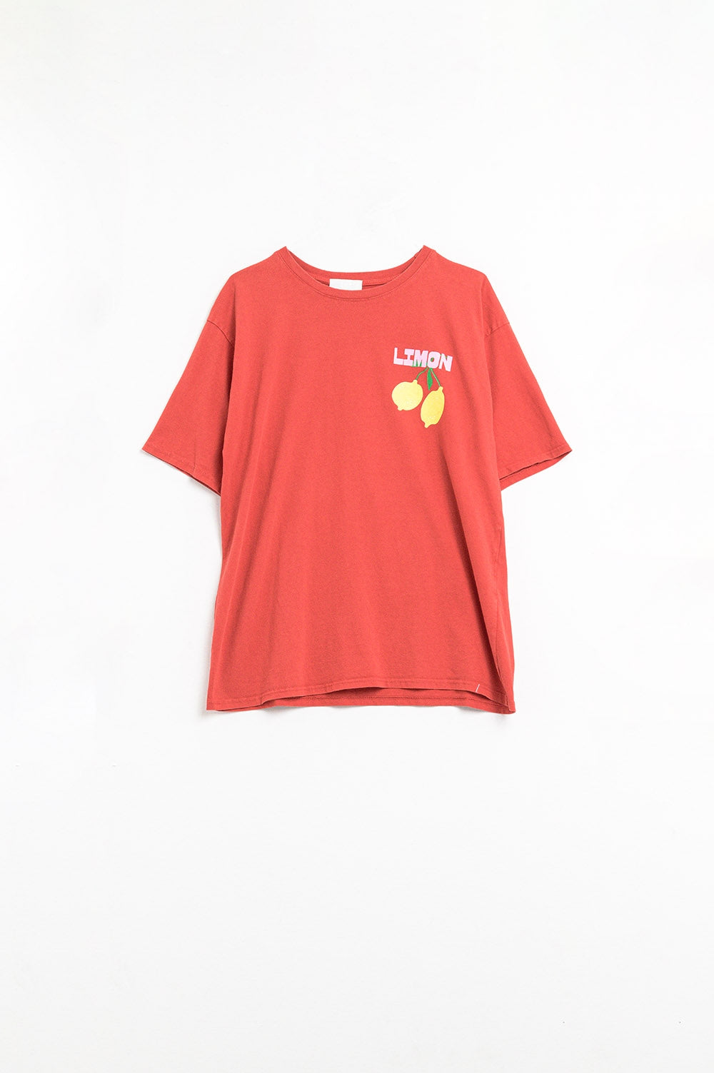T-shirt vermelha descontraída com estampado de limão fabricada em Itália