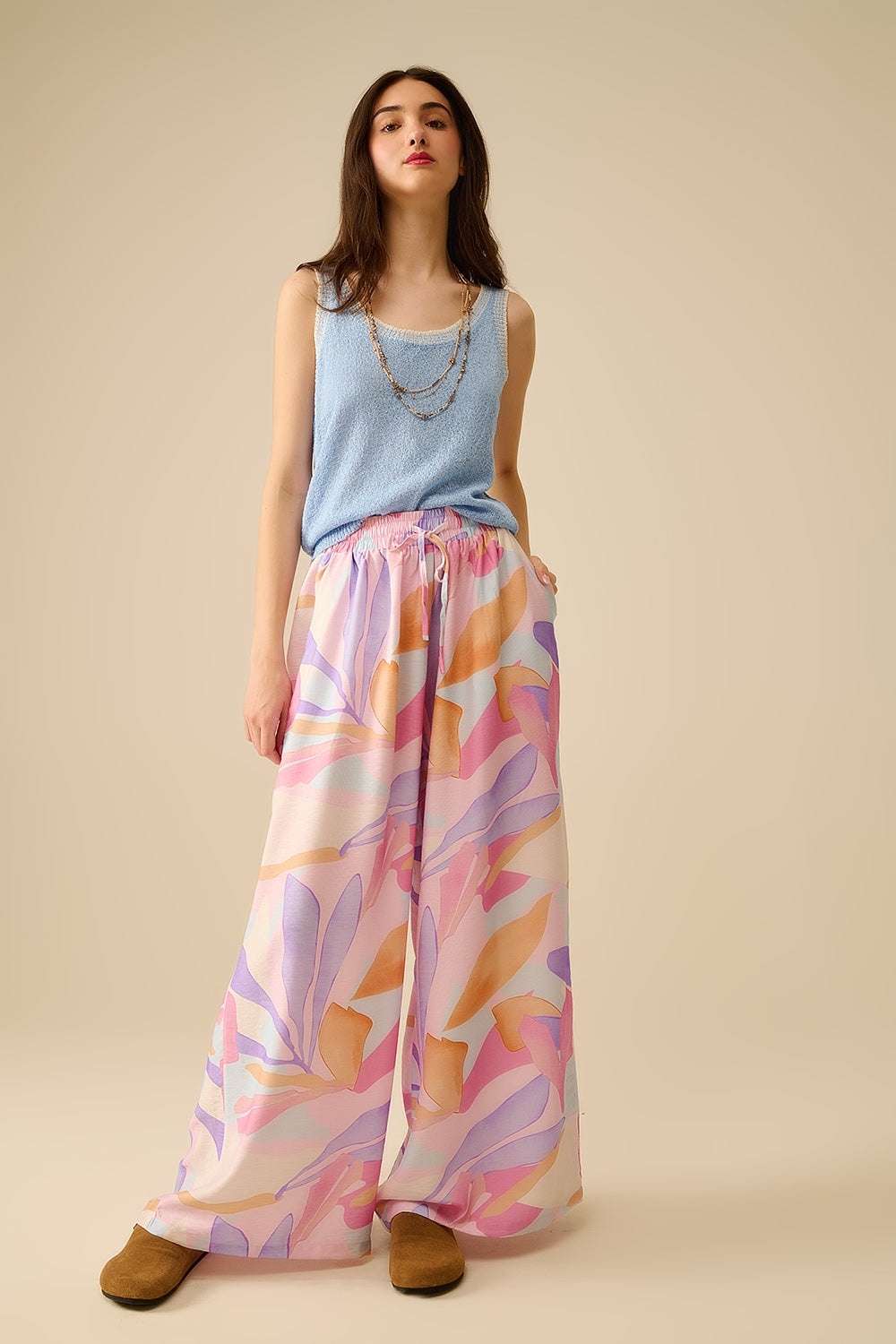 Tank Top de malha azul claro com rebordo branco