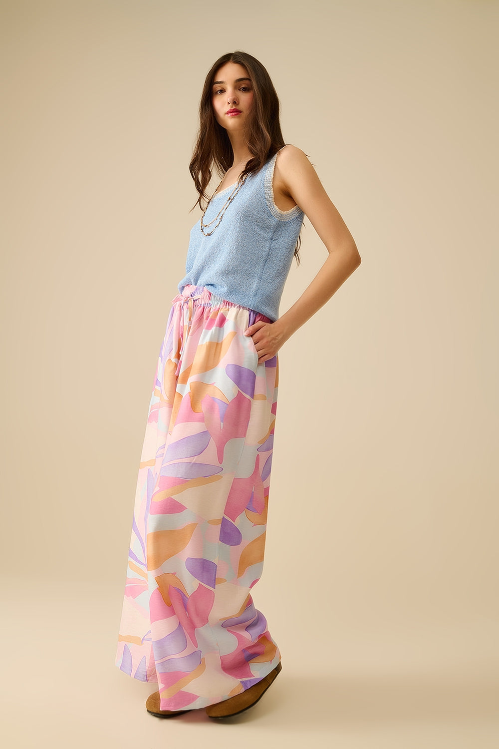Tank Top de malha azul claro com rebordo branco