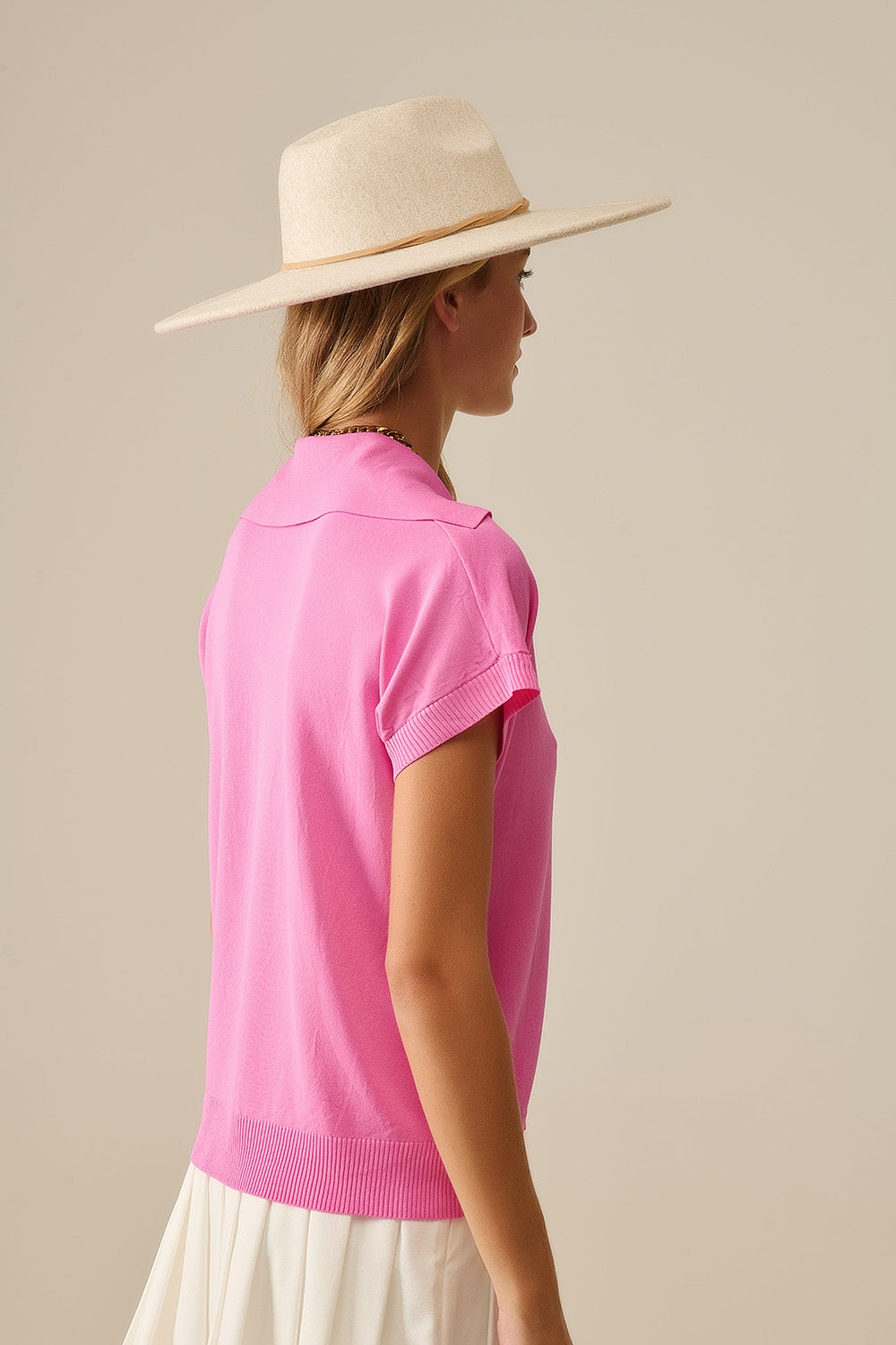 Top de manga curta estilo polo de malha fina em fúcsia