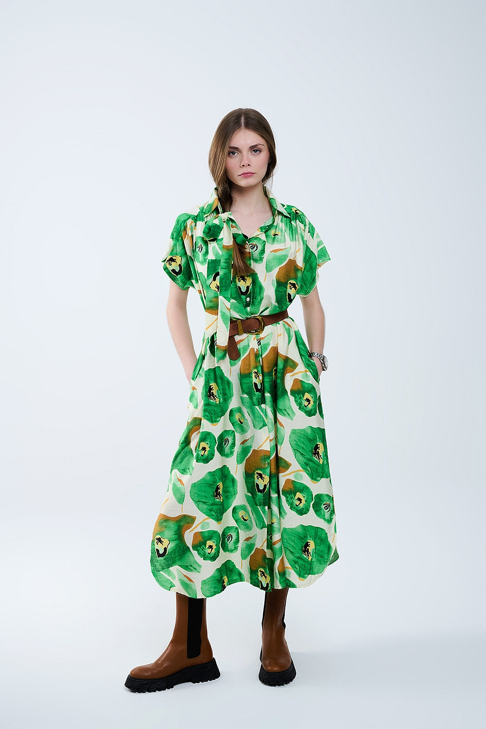 Vestido Bliss Floral em tons verdes e quentes