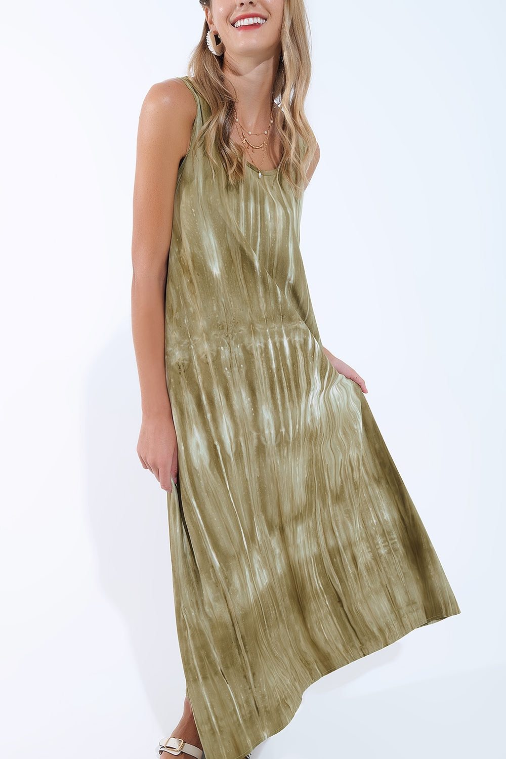 Vestido Boho Descontraído em Tie Dye Verde Kakhi em tecido de alta qualidade