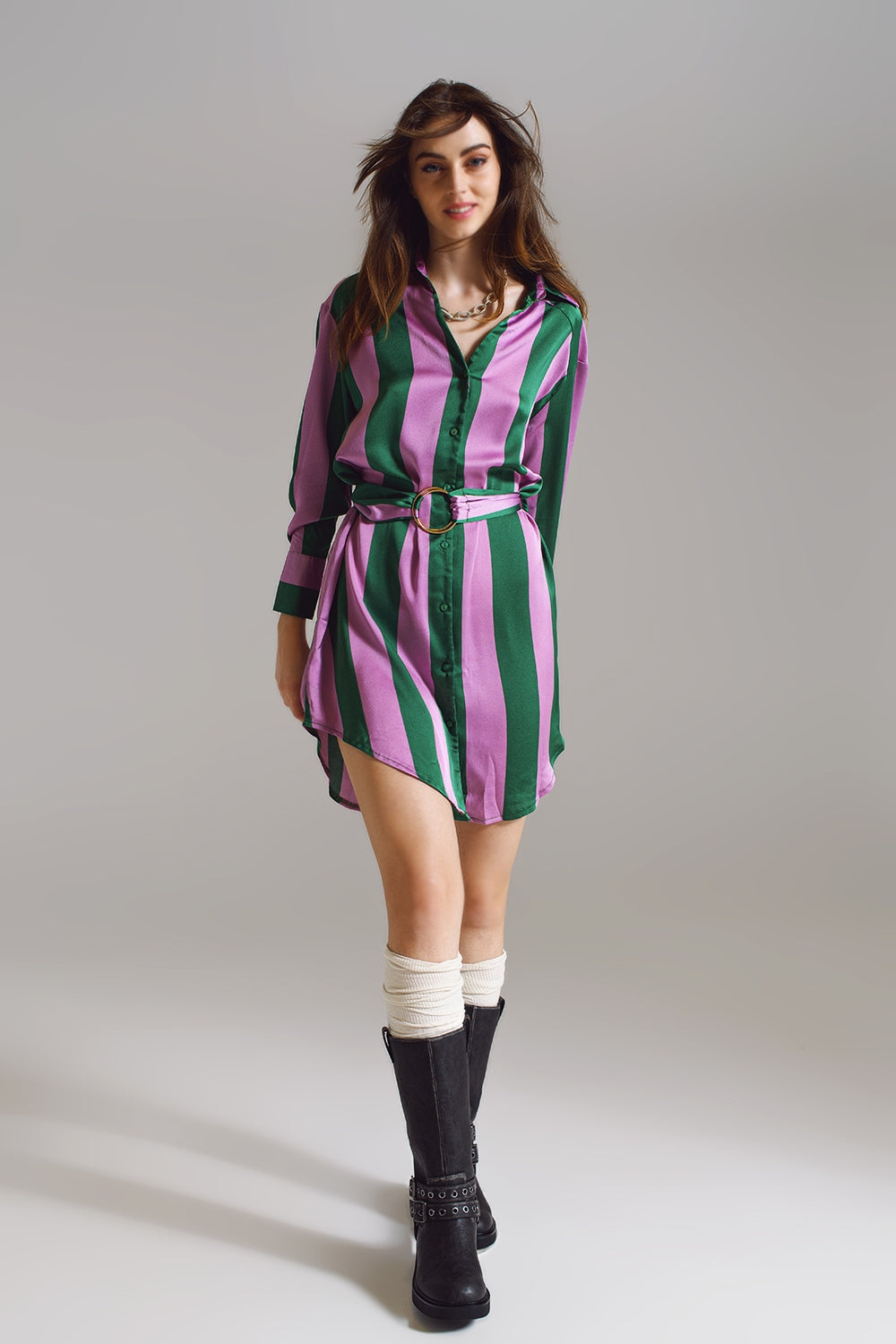 Vestido camisa curto listrado lilás e verde