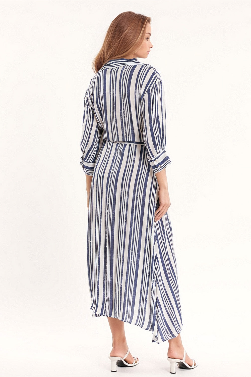 Vestido de camisa Maxi às riscas com manga 3/4 e cinto em azul e branco
