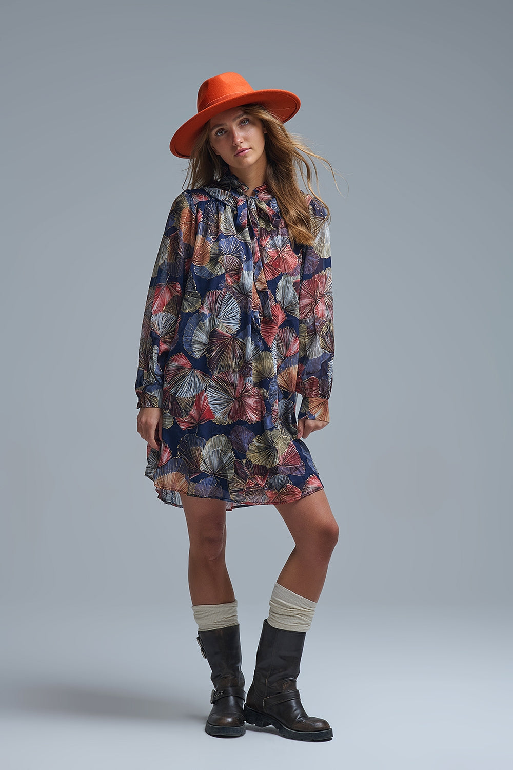 Q2 Vestido floral elegante com decote em A e laço