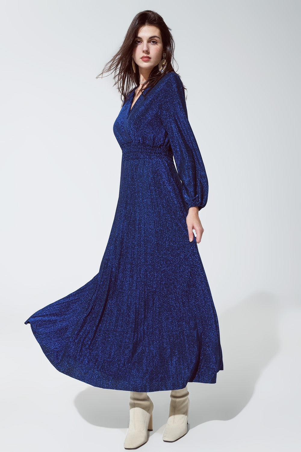 Vestido longo azul brilhante de cintura alta com decote em V