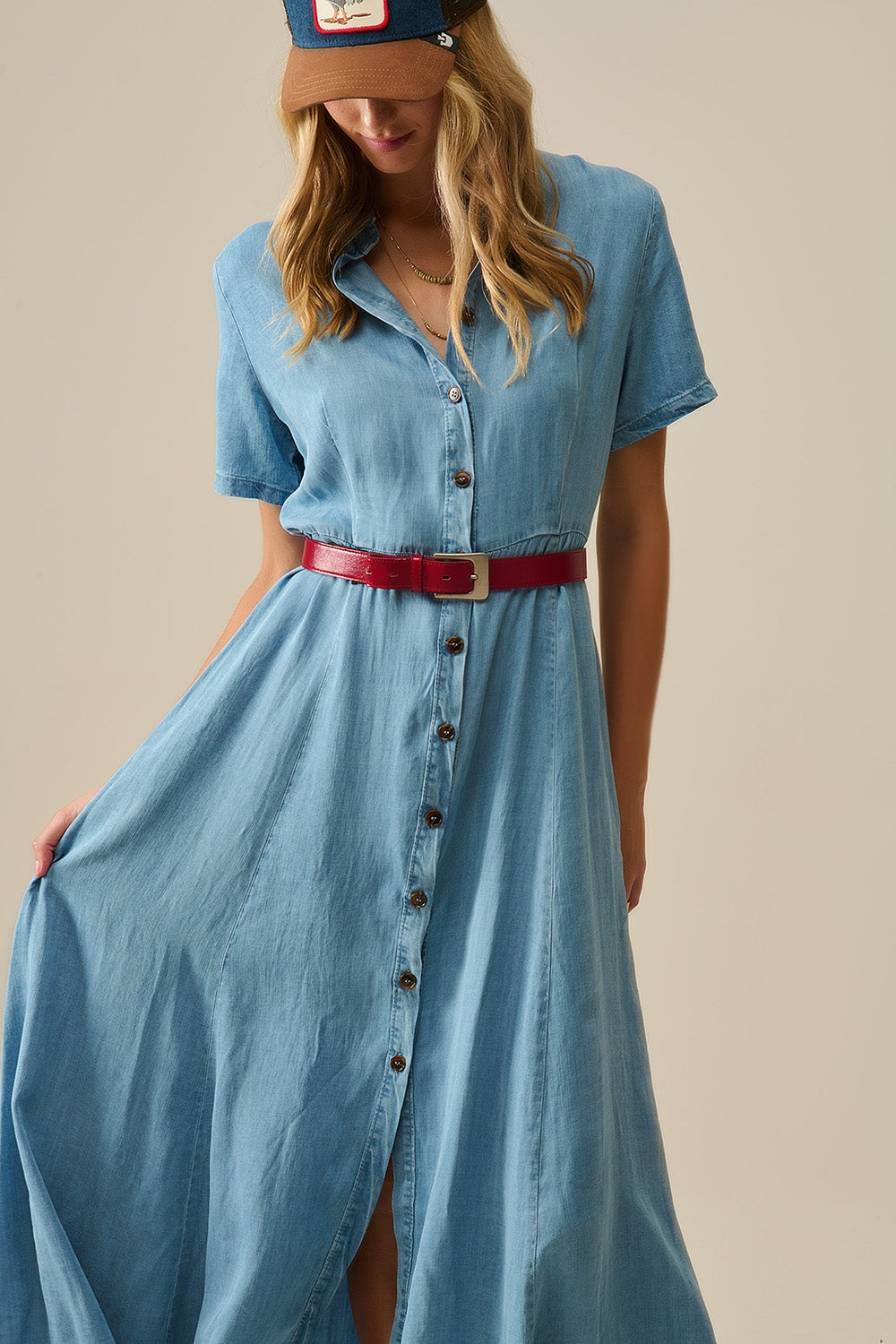 Vestido maxi azul claro com botões em tecido Tencel
