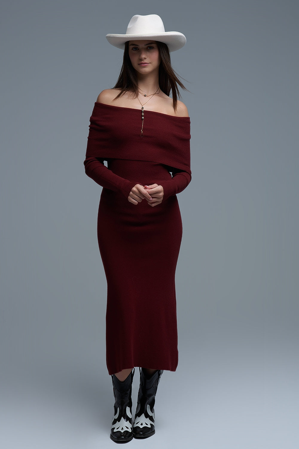 Vestido Maxi Bardot largo em malha cor de vinho