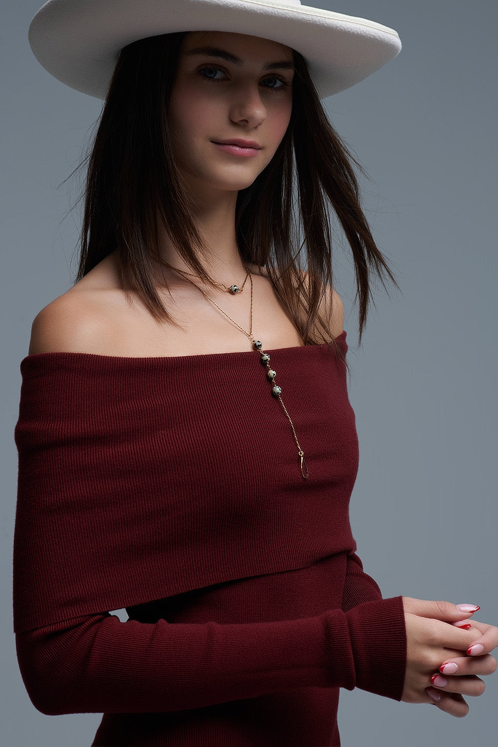 Vestido Maxi Bardot largo em malha cor de vinho
