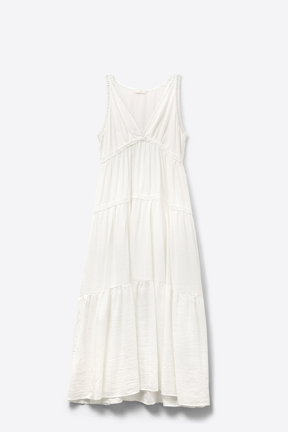 Vestido Maxi branco com detalhes em renda e estilo boho