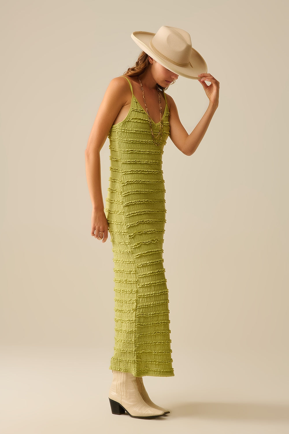 Vestido Maxi com folhos e fenda em verde