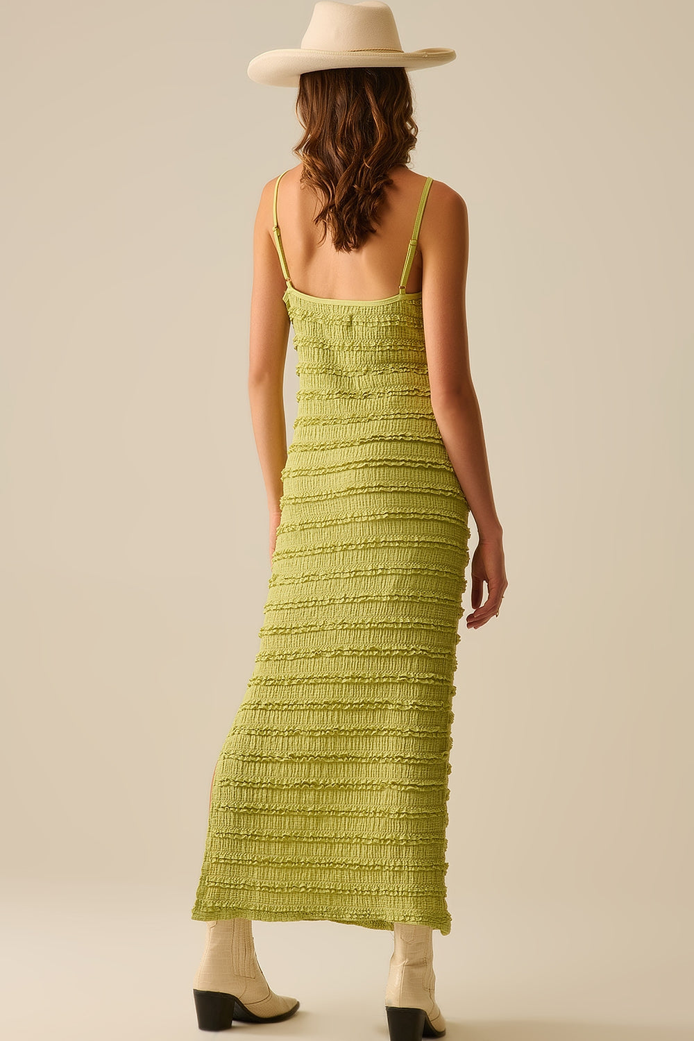 Vestido Maxi com folhos e fenda em verde