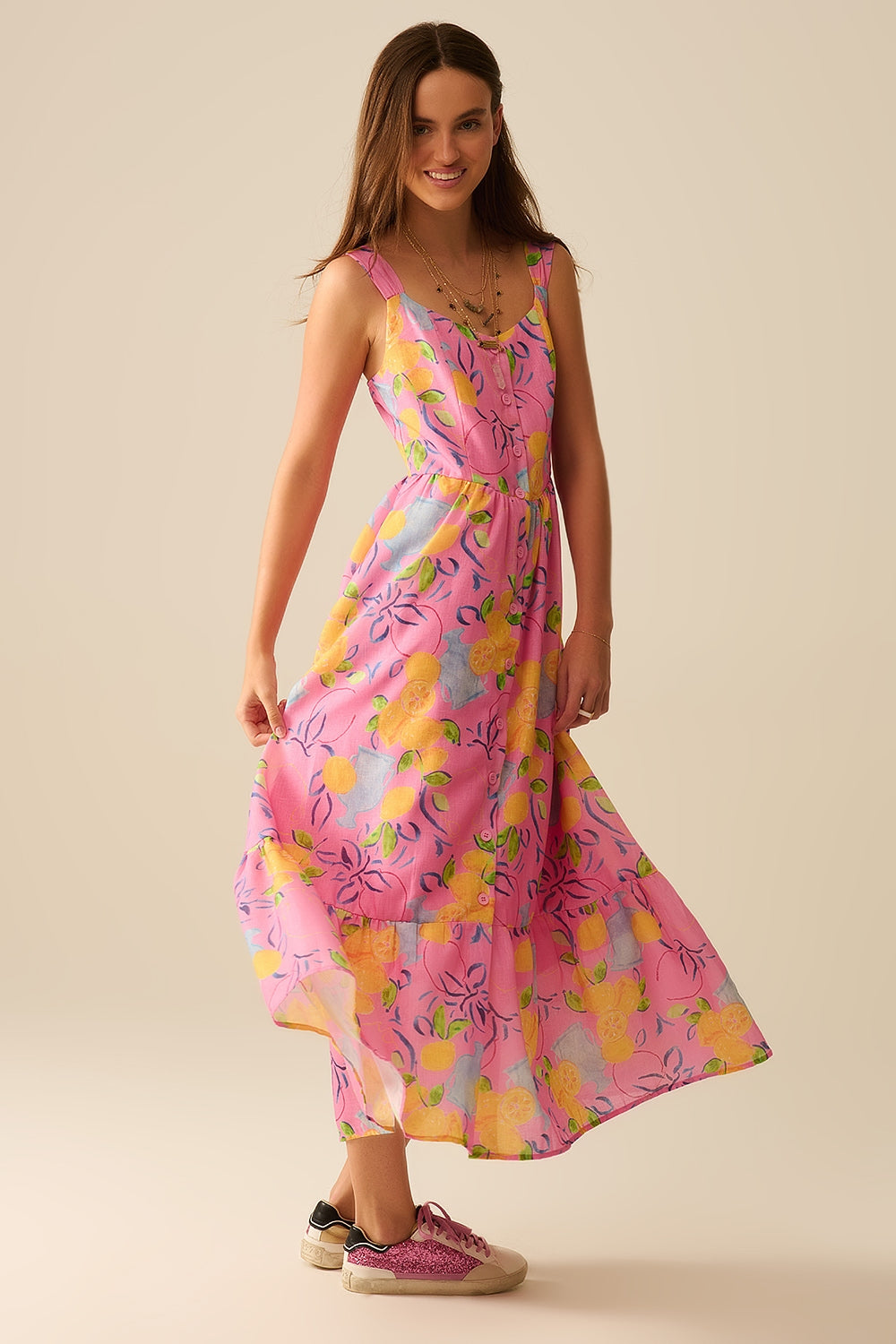 Vestido maxi sem mangas rosa com estampa de limão