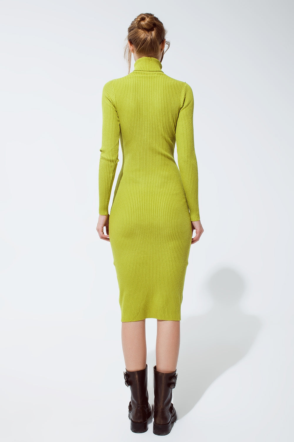 Vestido MIDI verde com gola alta
