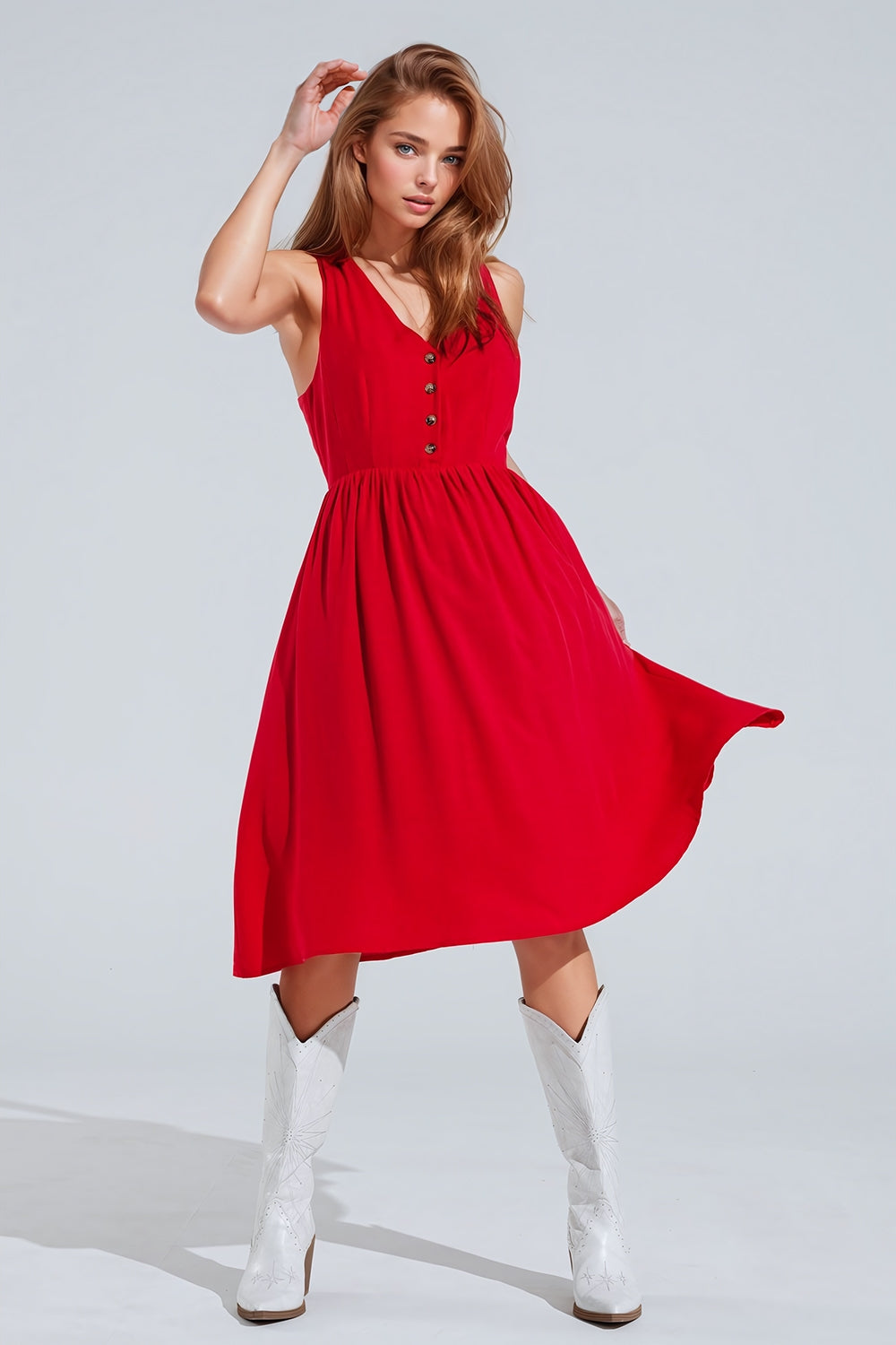 Vestido vermelho com detalhes de botões