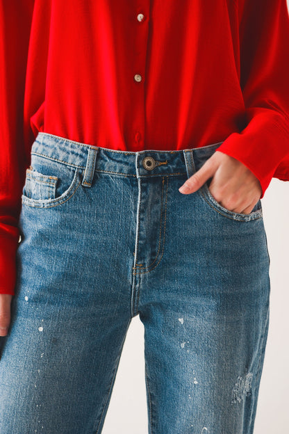 Calça jeans mom com respingos de alvejante