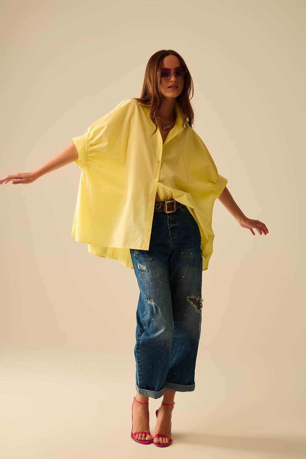 Blusa amarela oversized com manga curta