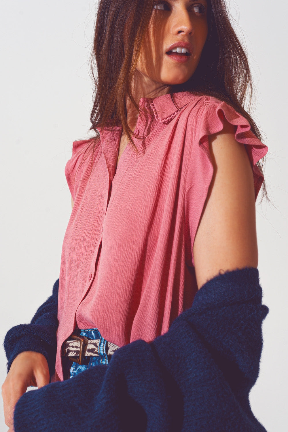 Blusa com mangas curtas franzidas em rosa