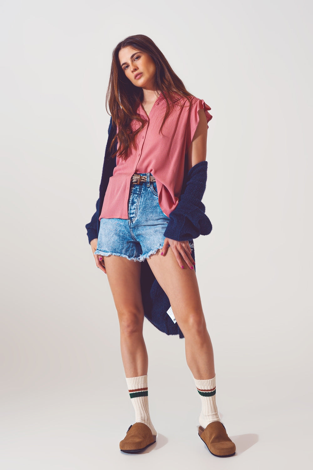 Blusa com mangas curtas franzidas em rosa
