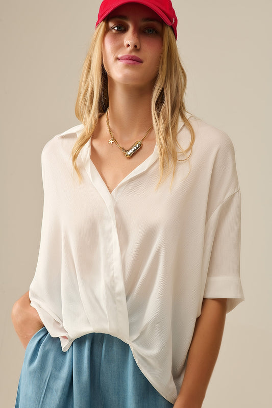 Q2 Blusa de manga curta drapeada em branco