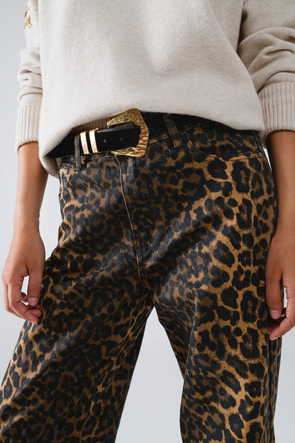 Calça padrão leopardo com degradado na frente e nas costas
