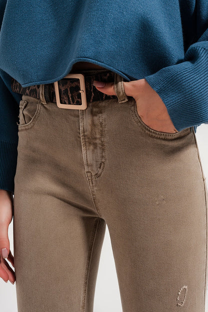 Calças de ganga skinny beges com bainhas inacabadas