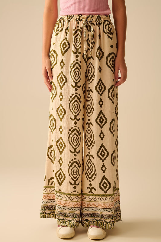 Q2 Calças largas cáqui com estampa boho