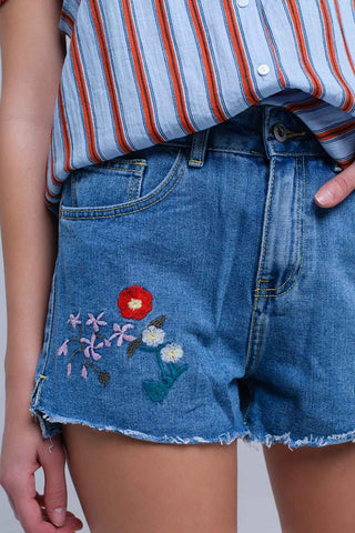Calções de ganga mid wash azul com desenho floral