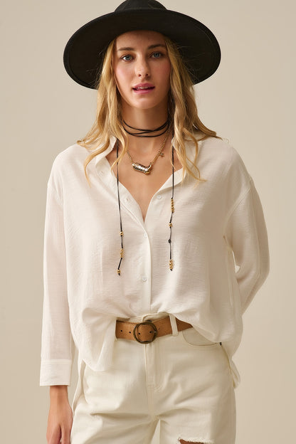 Camisa de corte descontraído com mangas compridas em branco