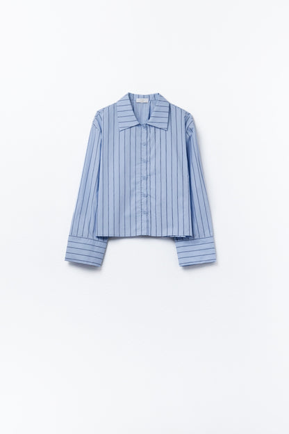 camisa de popelina às riscas azuis