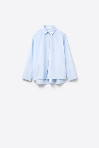 Camisa de popelina azul com punhos extra largos