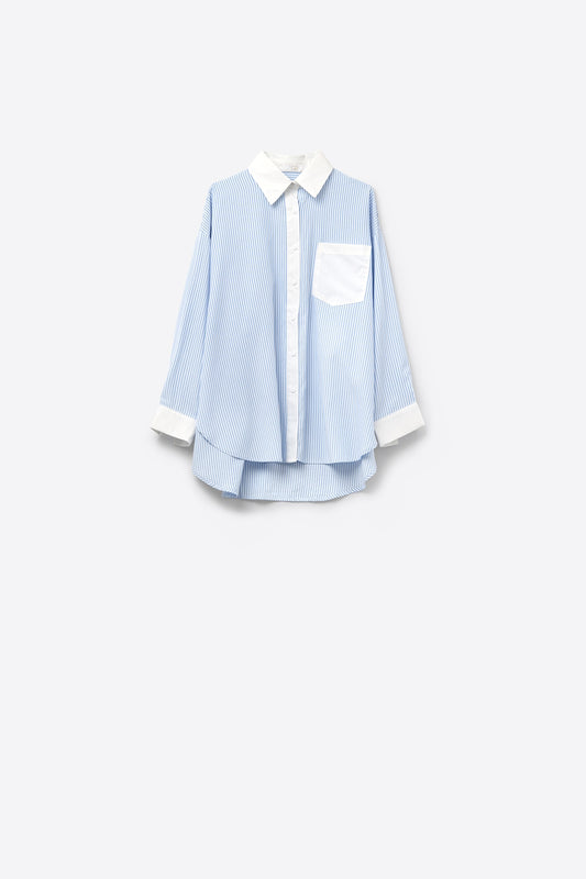 Q2 Camisa Listrada Azul com bolso e colarinho branco