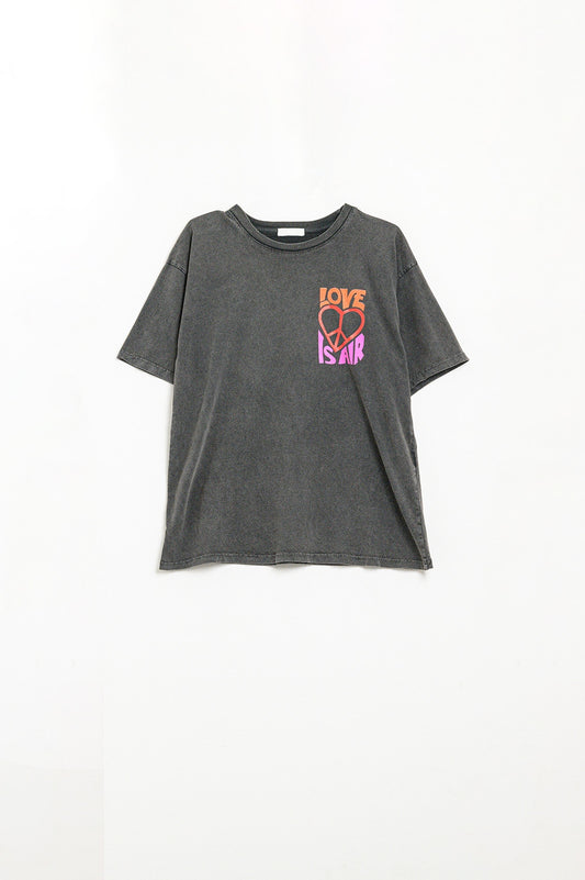 Q2 Camiseta Preta com o logo Amor é Ar e Coração com Paz