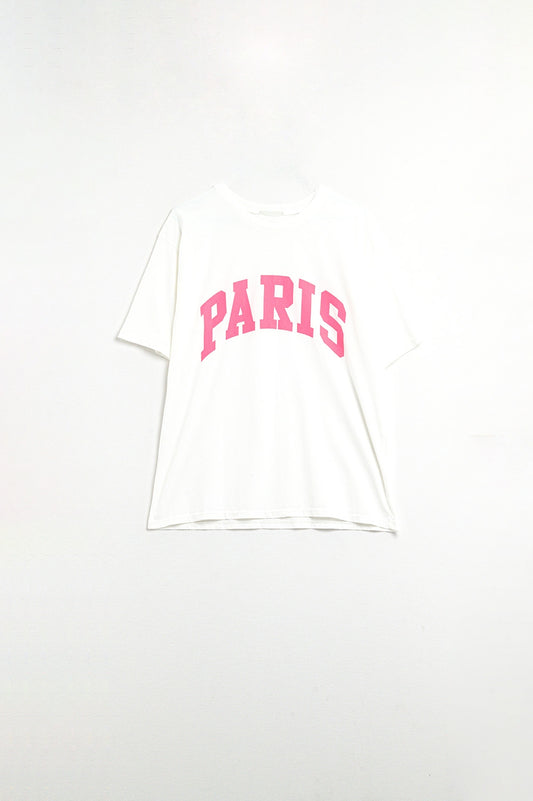 Q2 Camiseta Relaxada Branca Paris com Letras Cor-de-rosa