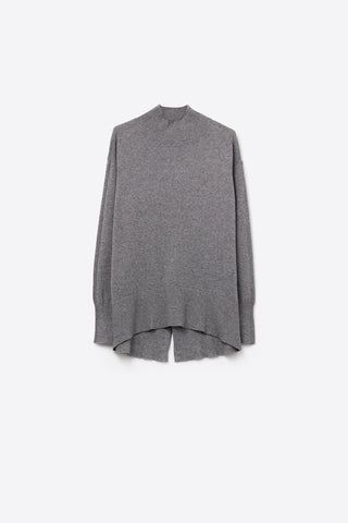 Camisola cinzenta solta com pormenor aberto nas costas