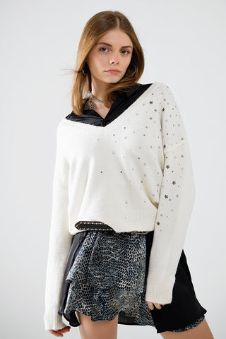 Camisola com decote em V e estrelas metálicas