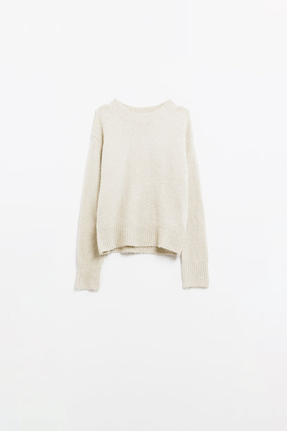 Camisola de malha com gola redonda básica e acolhedora em creme