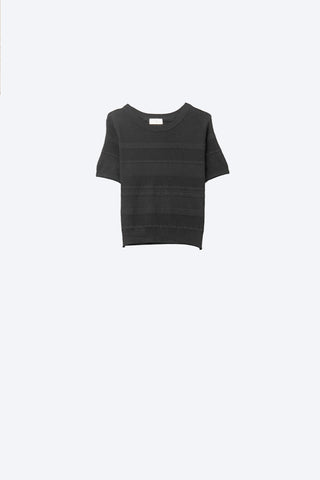 Camisola de malha com riscas texturadas em preto
