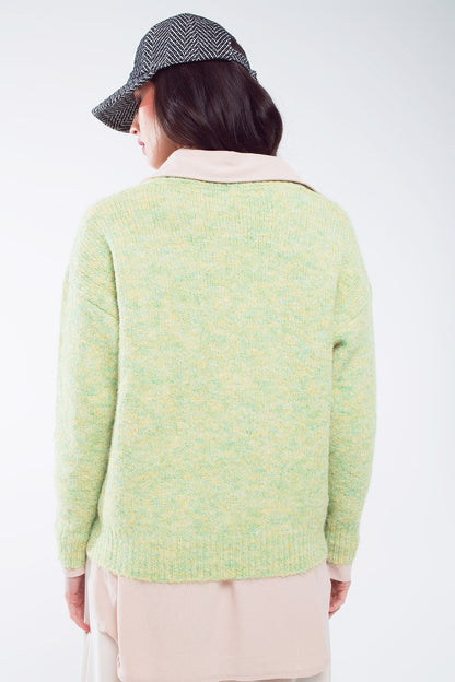 Camisola de malha fofa verde com decote em V