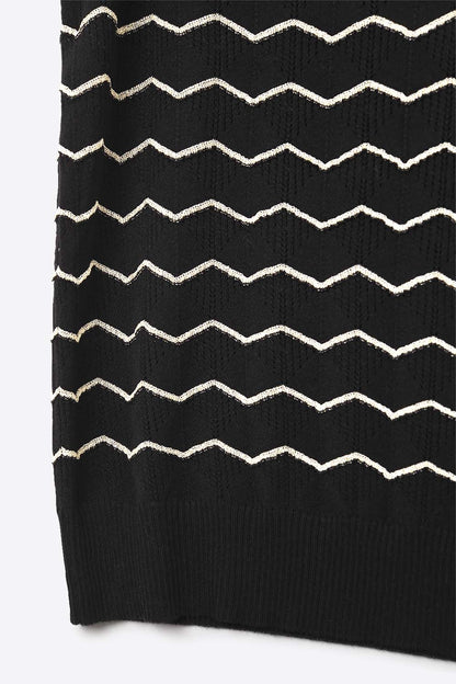 Camisola de malha preta com padrão em ziguezague dourado