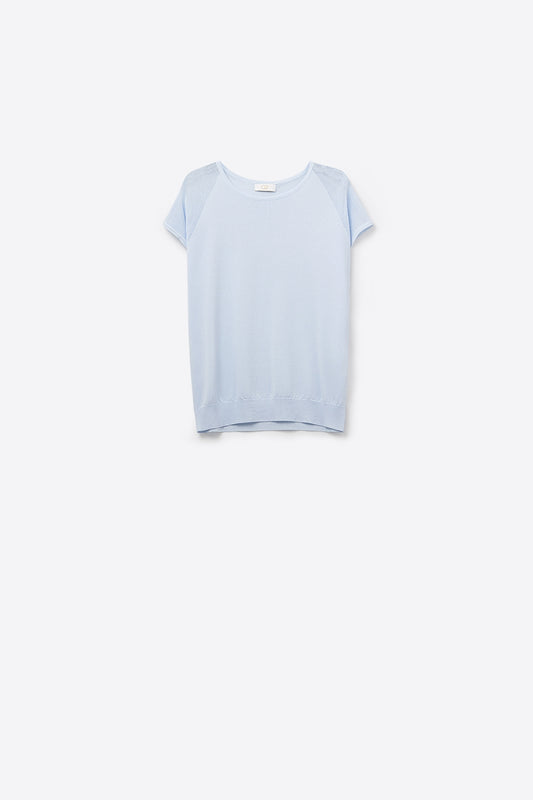 Q2 Camisola de manga curta azul bebé com malha no ombro