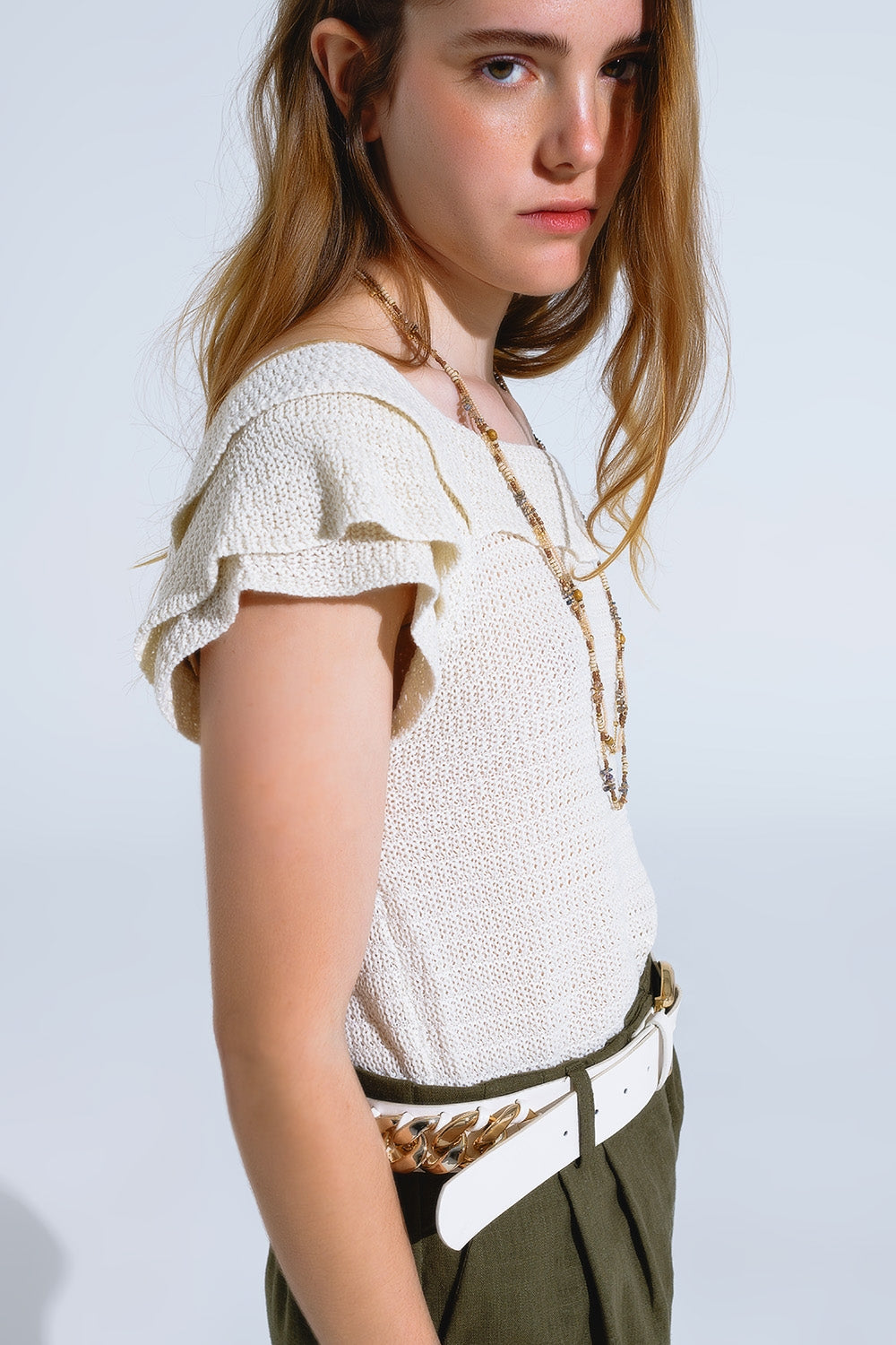 Camisola de manga curta com decote à barco em creme