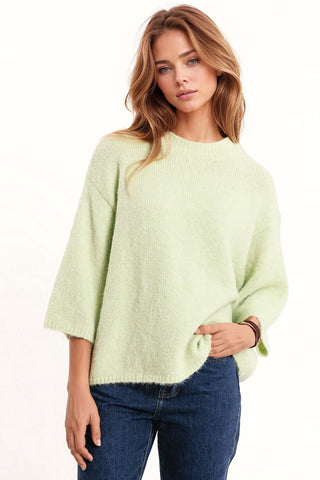 Camisola descontraída com manga 3/4 e gola redonda em verde