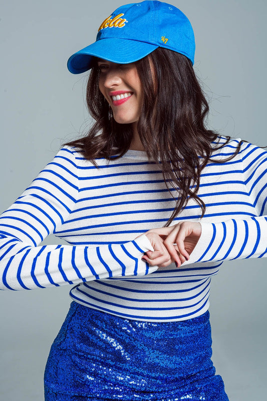 Q2 camisola fina branca com riscas azuis