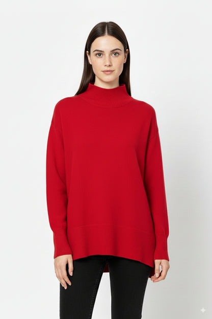 Camisola vermelha solta com pormenor de abertura nas costas